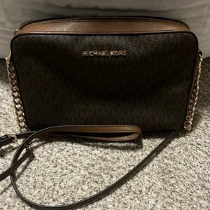 Michael Kors Brown purse with gold chain detail